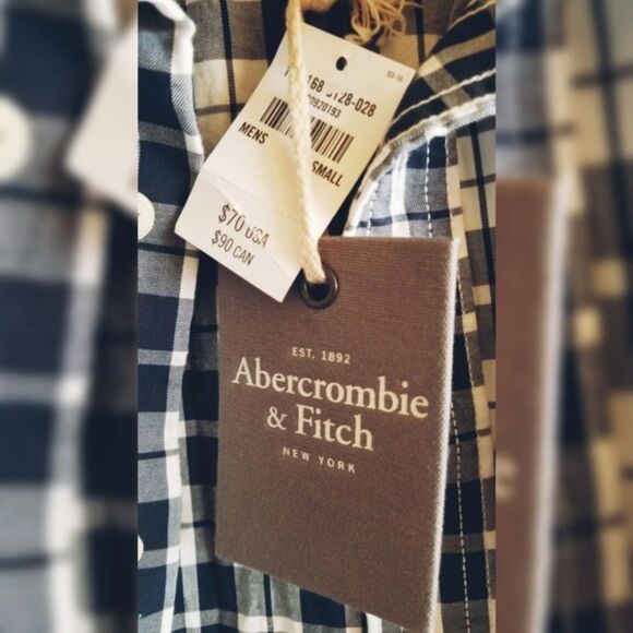 Abercrombie & Fitch long Sleeve - Picture 2 of 4